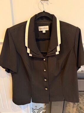 Danny & Nicole Black Short-Sleeve Button-Front Top with Cream Collar Trim